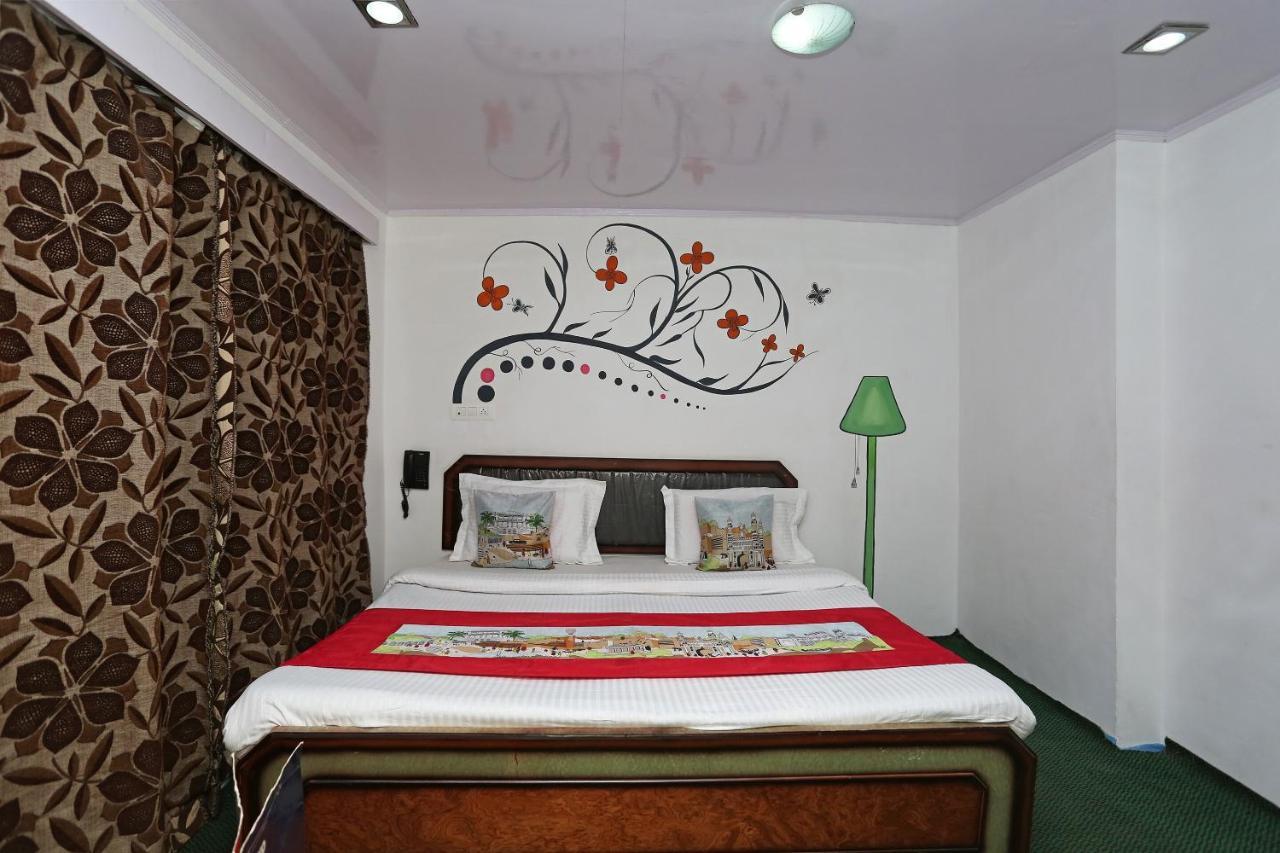 Oyo Flagship Hotel Palace Pahalgām Eksteriør billede