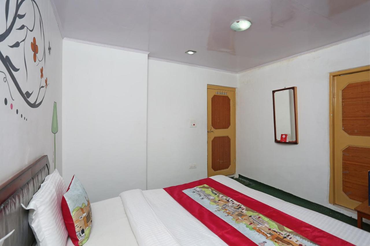 Oyo Flagship Hotel Palace Pahalgām Eksteriør billede